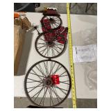 Glitzhome Metal Bike Wheel Snowman with Plaid Scarf Porch Decor Kd