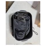 West Bend 87905 5-Quart Large Capacity Non-Stick Versatility Cooker with 5 Temperature Control Settings Dishwasher Safe Includes A Travel Lid & Thermal Carrying Case