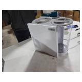 Vornado EVDC300 Energy Smart 750 Sq. Ft. Room Evaporative Humidifier, 1 Gallon