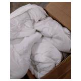 EASELAND All Season California King Soft Quilted Down Alternative Comforter Reversible Duvet Insert with Corner Tabs,Winter Summer Warm Fluffy,White,96x104 inches