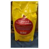 PURINA TIDY CATS MULTI-CAT CLUMPING LITTER 3 BAGS INSIDE