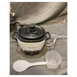 BLACK+DECKER 3-Cup Electric Rice Cooker with Keep-Warm Function, White, RC503