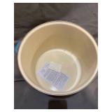 Farberware Enamel-on-Steel 16-Qt. Stockpot & Lid