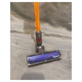 Casdon 68702 SIOC Dyson Cord-Free to Clean Vaccum Toys