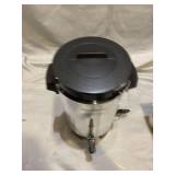 West Bend 58002 Highly Polished Aluminum Commercial Coffee Urn 42 Cup, Silver