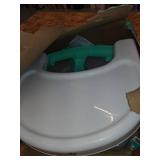 Summer Deluxe Comfort Folding Booster Seat (Elephant Love)