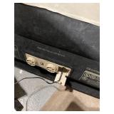 King Koil Queen Size Air Mattress with Built-in Pump - Best Inflatable Airbed Queen Size - Elevated Raised Air Mattress Quilt Top