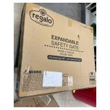 Regalo Easy Fit Plastic Adjustable Extra Wide Baby Gate