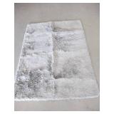 Area Rug w/ Non-slip back8ng