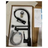 Single handle pull down kitchen faucet