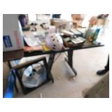 adjustable height table on wheels