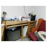 nice executive oak desk with return