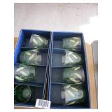 Set of 7 tumblers and 1 green decorative glass