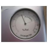 Snap-On wall clock with hygrometer and thermometer