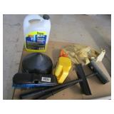 Lot of miscellaneous garage items