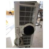 LG Portable air cooler with vent