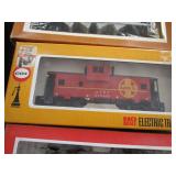 Lot - Assorted HO scale train cars