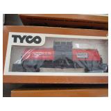 Lot - Assorted HO scale train cars