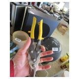 Lot - Miscellaneous items : strippers, dykes, deadblow and more