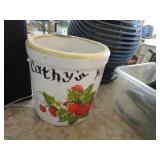 Utensil Crock "Cathy