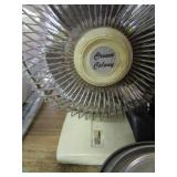 Lot - Miscellaneous items : personal fan, grill paint, massager roller, 3 door sweeps