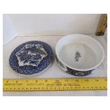 (2) Vintage Imperial peacock 1983 Arnart imports Japanese ginger jar & trinket dish