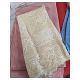 Various tablecloths/runners