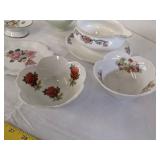 Decorative tea cups & saucers