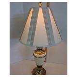 White/gold table lamp