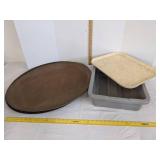 Serving trays & busboy tote