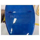 Pasta n more steamer & pasta decor