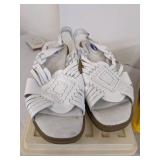 (4) Pairs of sandals 8 1/2 & 9 1/2