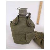 (2) Canteens w/extra sleeve