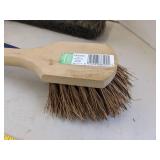 Gong brush, push broom head & hand roller wall paper