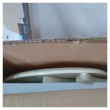 ROUND SIDE TABLE - WHITE