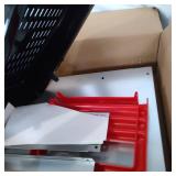 POLTRY NESTING BOX RED TRAY