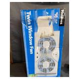 Holmes HAWF2043 - Cooling fan - window mounted