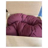OUTDOOR SEATING CUSHION IN MAROON