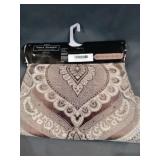 GIANNA TABLE RUNNER 13.25 IN X 72 IN