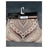 GIANNA TABLE RUNNER 13.25 IN X 72 IN