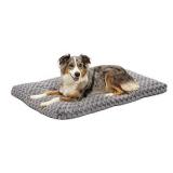 MidWest Homes for Pets Deluxe Dog Beds | Super Plush Dog & Cat Beds Ideal for Dog Crates | Machine Wash & Dryer Friendly, 1-Year Warranty