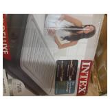 Intex Comfort Deluxe Dura-Beam Plush Airbed Mattress with Built-In Pump, Twin