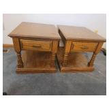 2 Solid Oak End Tables (match lot 102) 19 x 24 x 21