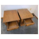 2 Solid Oak End Tables (match lot 102) 19 x 24 x 21