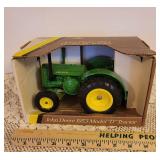 NIB John Deere 1953 Model "D" Tractor Diecast Metal 1/16 Scale Blueprint Replica Toys No. 5596