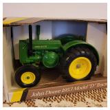 NIB John Deere 1953 Model "D" Tractor Diecast Metal 1/16 Scale Blueprint Replica Toys No. 5596