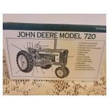 NIB John Deere Row-Crop Tractor Model 720 Diecast Metal 1/16 Scale by Ertl No. 5007