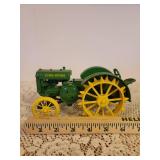 John Deere Model "D" Tractor Diecast Metal 1/16 Scale by Ertl No. 5179