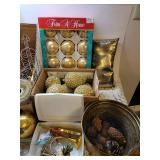 Gold Christmas Decor