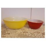 2 Piece Pyrex Bowls in Primary Colors (colors are bright)